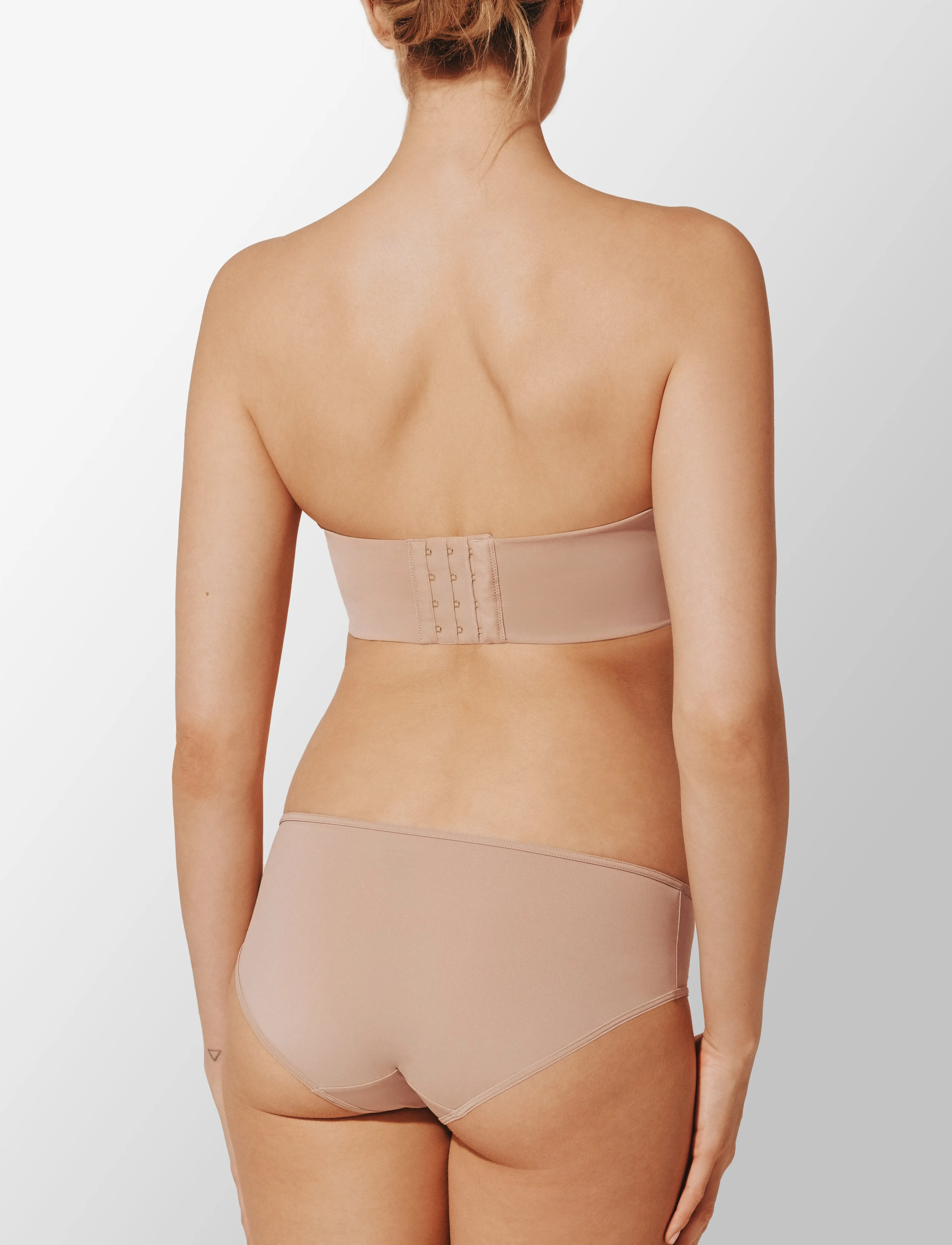 24/7® Classic Strapless Push-Up