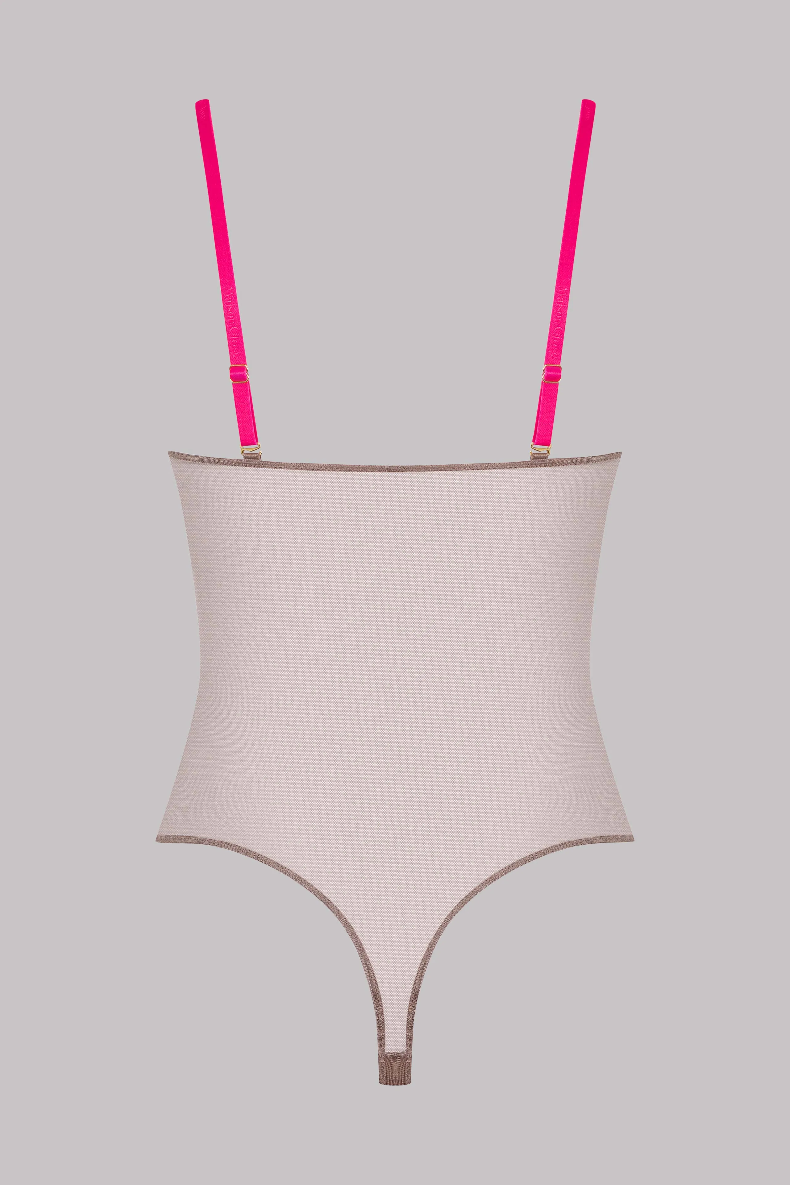Body string - Corps à Corps