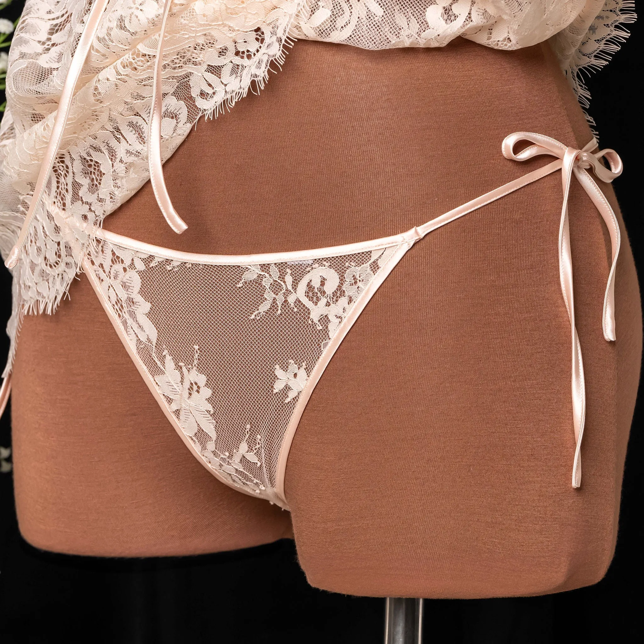 Eyelash Lace Babydoll - Champagne