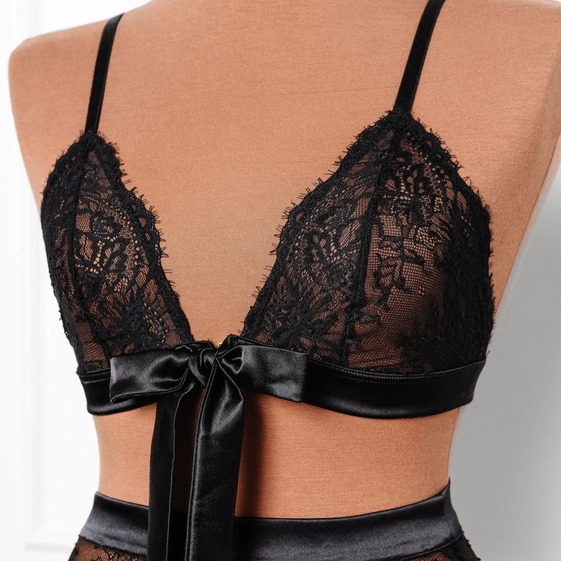 Eyelash Lace Bow Bralette - Black