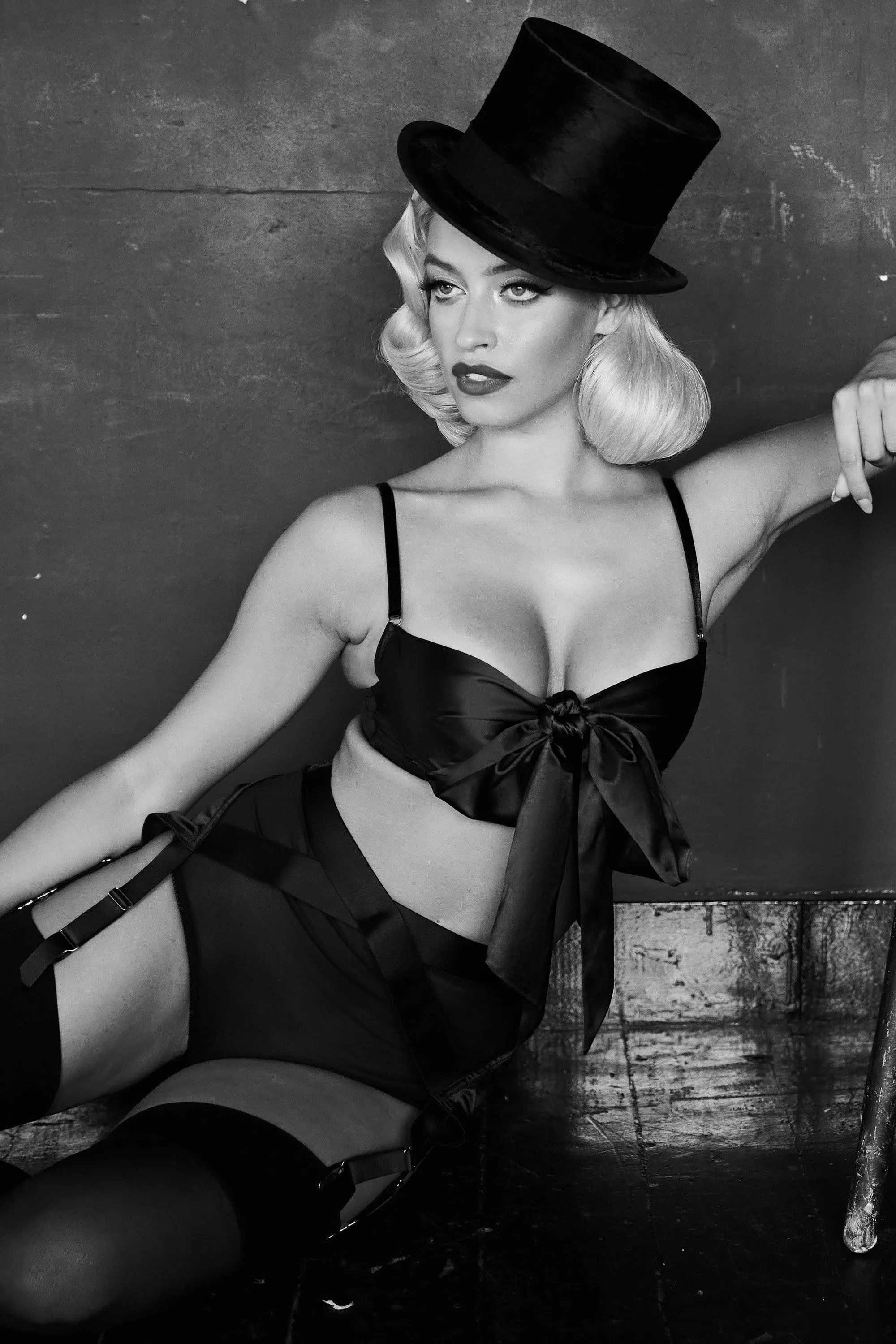 Kestosque Black Suspender / Garter