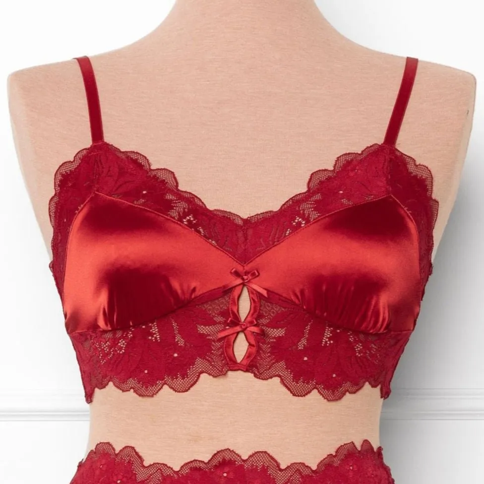 Lacy Satin Bralette - Red