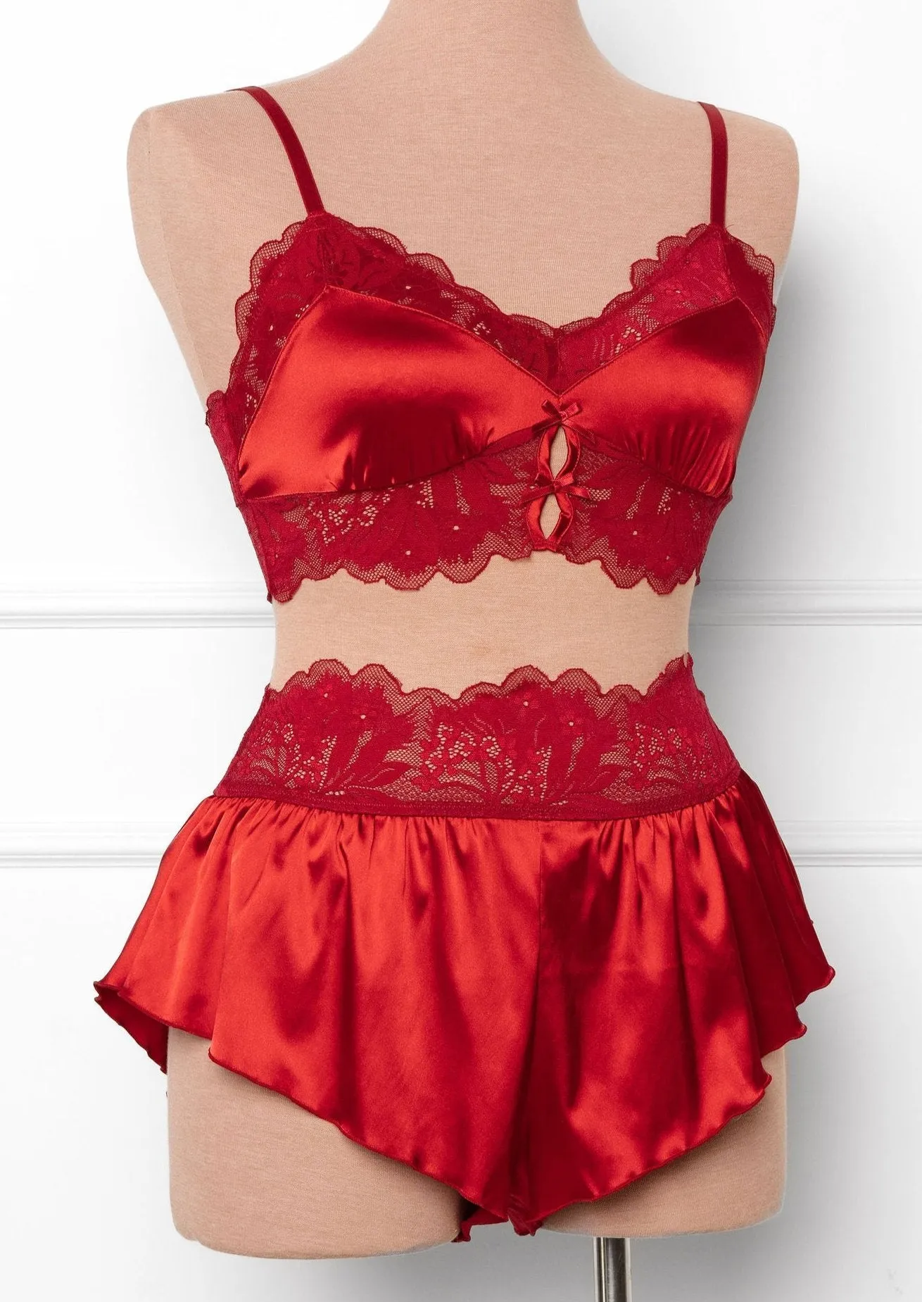 Lacy Satin Bralette - Red