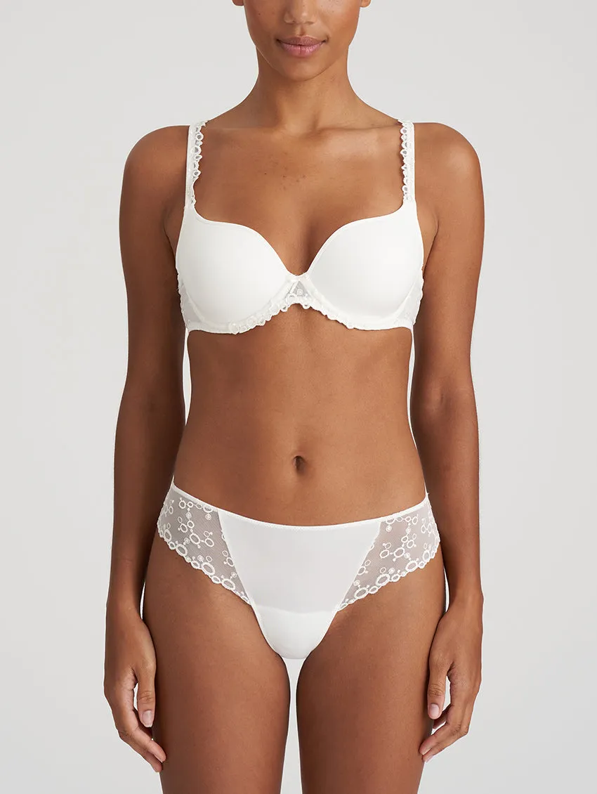 Marie Jo Nellie Thong