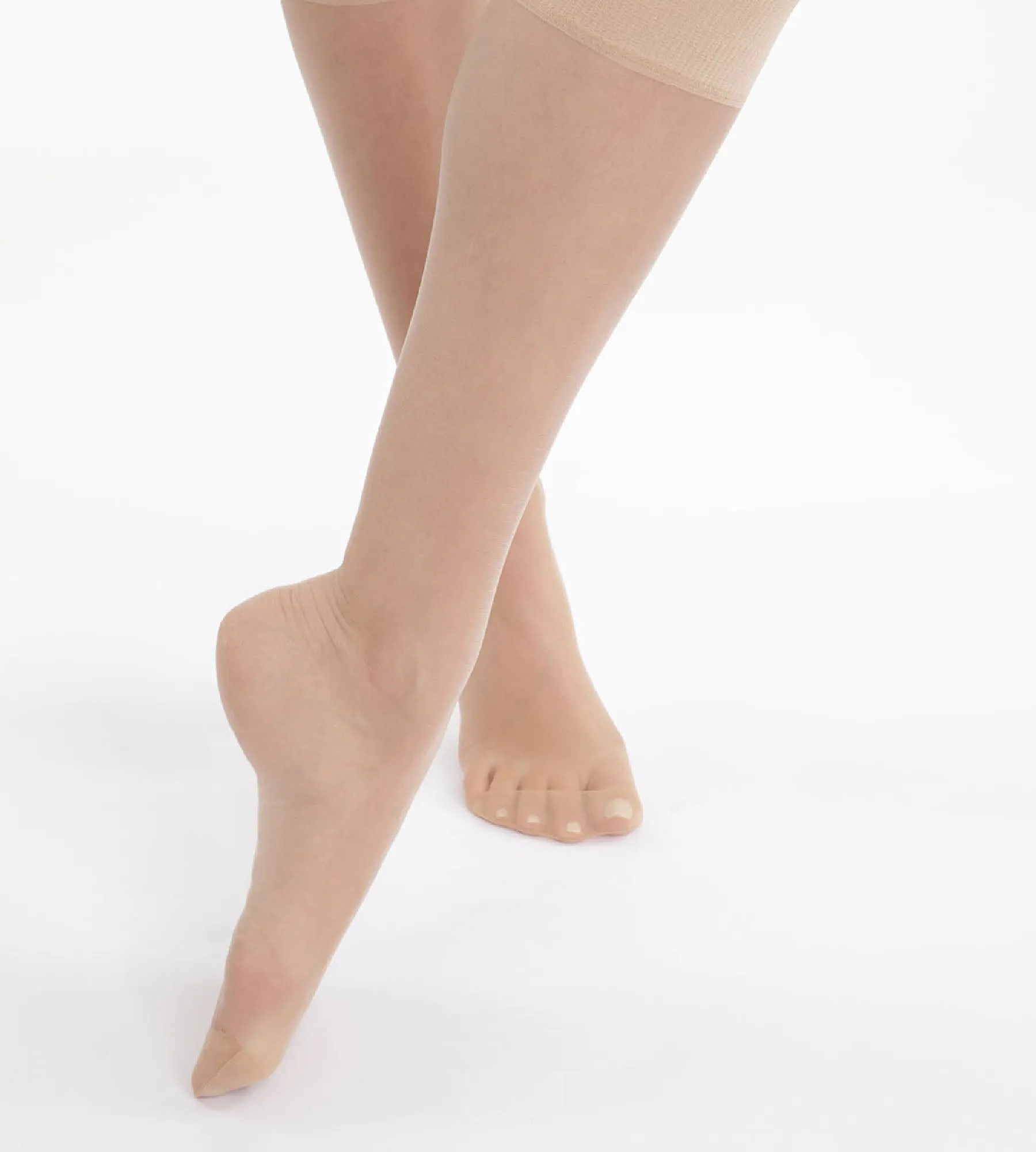 Pack of 2 pairs of Mes Essentiels 15 sheer knee highs in capri