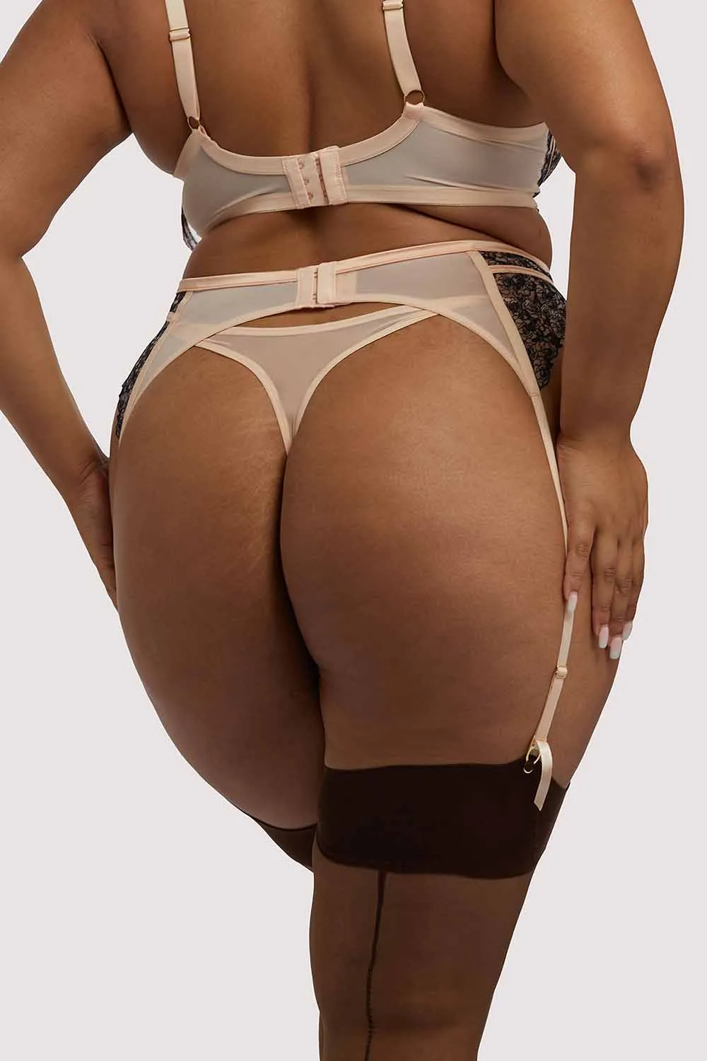 Skull & Roses Embroidery Peach Suspender Belt