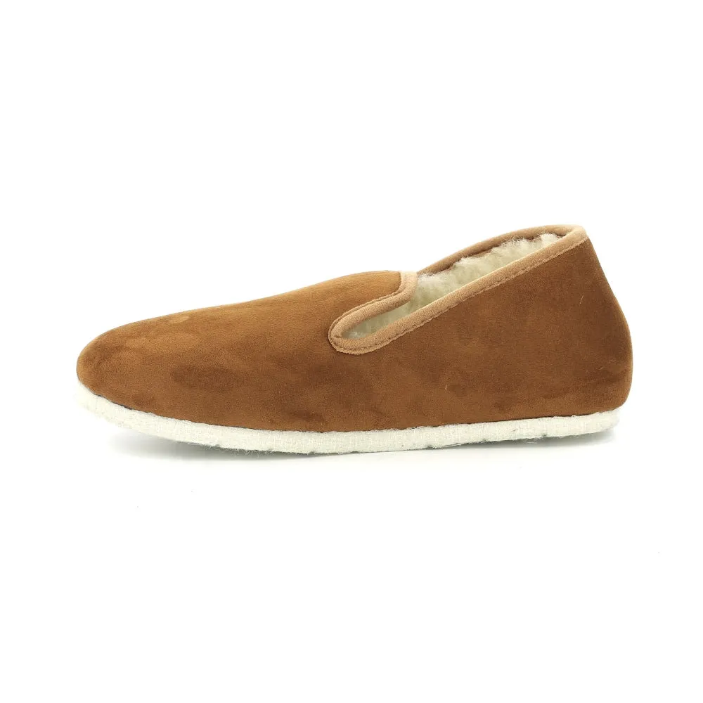 Ultra-soft and lightweight camel slippers